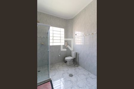 Casa à venda com 180m², 3 quartos e 2 vagasBanheiro da Suíte 2