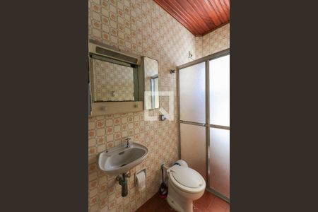 Casa à venda com 180m², 3 quartos e 2 vagasBanheiro de serviço