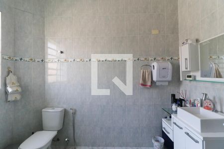 Casa à venda com 180m², 3 quartos e 2 vagasBanheiro da Suíte 2