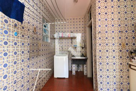 Casa à venda com 180m², 3 quartos e 2 vagasÁrea de Serviço