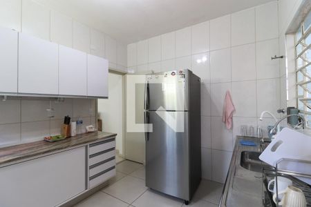 Casa à venda com 180m², 3 quartos e 2 vagasCozinha