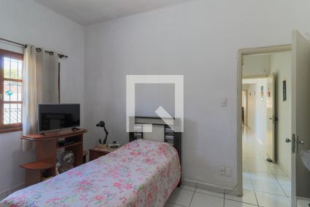 Casa à venda com 180m², 3 quartos e 2 vagasSuíte 2
