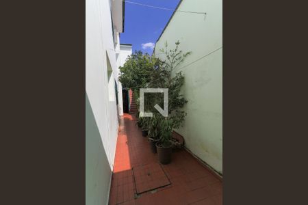 Casa à venda com 180m², 3 quartos e 2 vagasQuintal