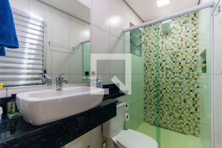 Casa à venda com 169m², 5 quartos e 2 vagas Casa à venda com 169m², 5 quartos e 2 vagasBanheiro 2