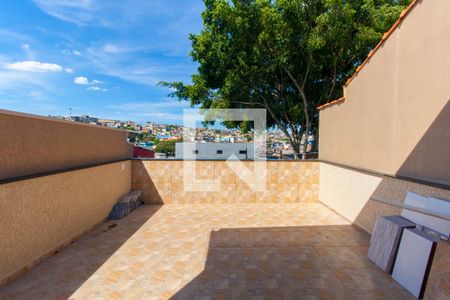 Casa à venda com 169m², 5 quartos e 2 vagas Casa à venda com 169m², 5 quartos e 2 vagasChurrasqueira