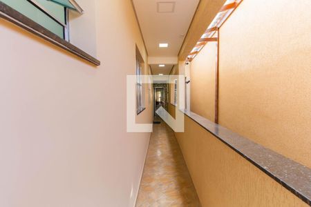 Casa à venda com 169m², 5 quartos e 2 vagas Casa à venda com 169m², 5 quartos e 2 vagasCorredor