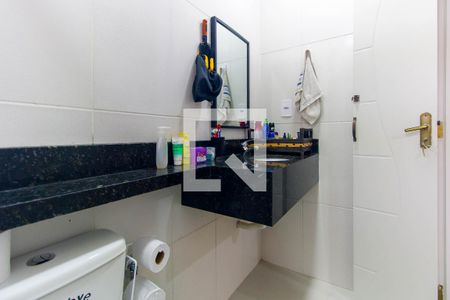 Casa à venda com 169m², 5 quartos e 2 vagas Casa à venda com 169m², 5 quartos e 2 vagasBanheiro 4