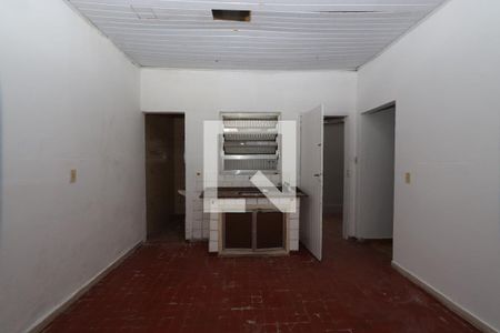 Casa à venda com 240m², 3 quartos e 3 vagasCozinha da edícula