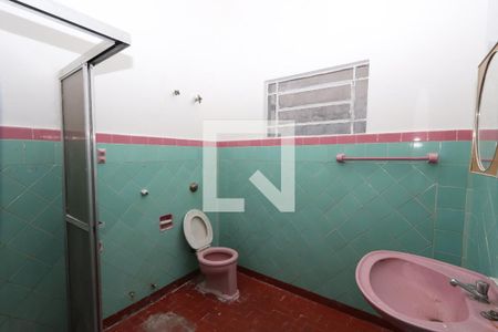 Casa à venda com 240m², 3 quartos e 3 vagasBanheiro