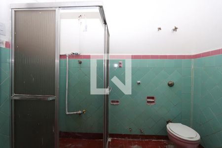 Casa à venda com 240m², 3 quartos e 3 vagasBanheiro