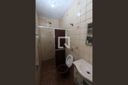 Casa à venda com 240m², 3 quartos e 3 vagasBanheiro da edícula