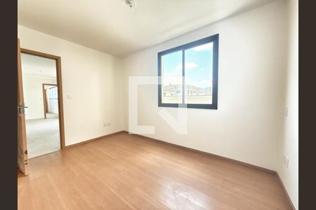 Quarto de apartamento à venda com 2 quartos, 77m² em Alto Barroca, Belo Horizonte