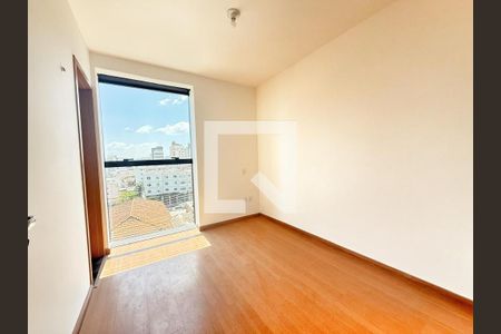 Suíte de apartamento à venda com 2 quartos, 77m² em Alto Barroca, Belo Horizonte
