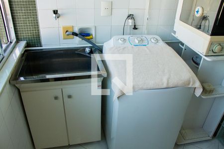 Apartamento à venda com 67m², 2 quartos e 1 vagaÁrea de Serviço