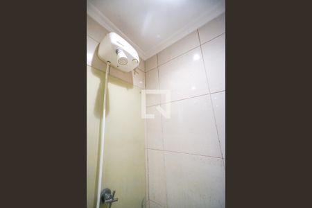 Apartamento à venda com 64m², 2 quartos e 2 vagasChuveiro