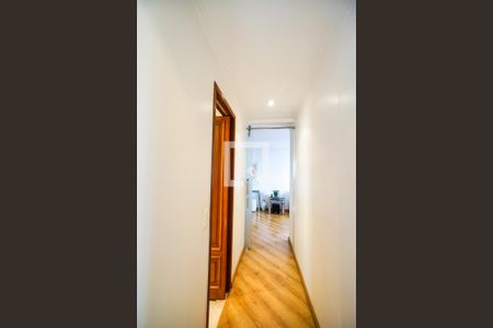 Apartamento à venda com 64m², 2 quartos e 2 vagasCorredor dos quartos