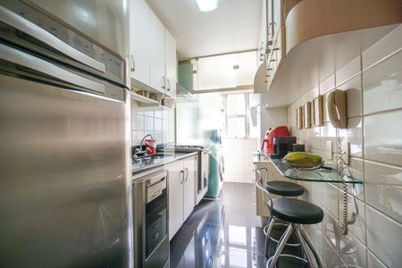Apartamento à venda com 64m², 2 quartos e 2 vagasCozinha