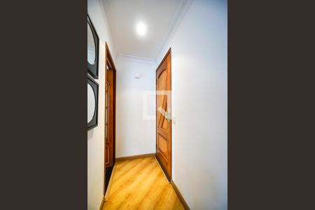 Apartamento à venda com 64m², 2 quartos e 2 vagasCorredor dos quartos
