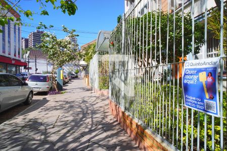 Fachada  de apartamento à venda com 3 quartos, 99m² em Floresta, Porto Alegre