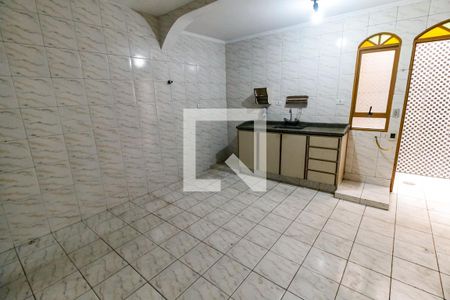 Casa à venda com 140m², 3 quartos e 2 vagas Casa à venda com 140m², 3 quartos e 2 vagasCozinha - Armários