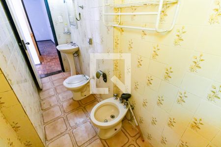 Casa à venda com 140m², 3 quartos e 2 vagas Casa à venda com 140m², 3 quartos e 2 vagasBanheiro