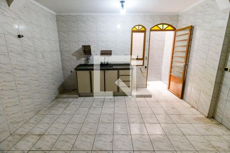 Casa à venda com 140m², 3 quartos e 2 vagas Casa à venda com 140m², 3 quartos e 2 vagasCozinha - Armários