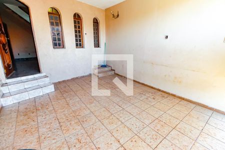 Casa à venda com 140m², 3 quartos e 2 vagas Casa à venda com 140m², 3 quartos e 2 vagasGaragem