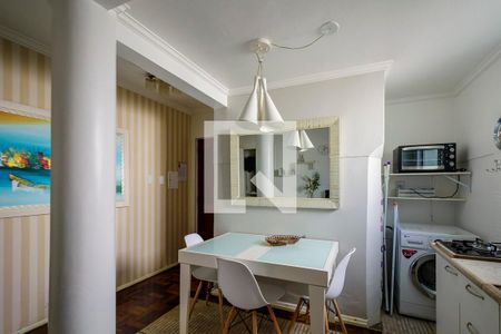 Sala/Cozinha de apartamento para alugar com 1 quarto, 30m² em Menino Deus, Porto Alegre