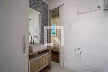 Banheiro de apartamento para alugar com 1 quarto, 30m² em Menino Deus, Porto Alegre