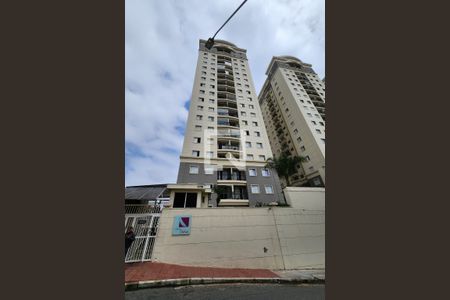 Apartamento para alugar com 52m², 2 quartos e 1 vaga Apartamento para alugar com 52m², 2 quartos e 1 vagaFachada