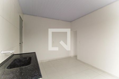 Cozinha de apartamento para alugar com 1 quarto, 35m² em Jardim Europa, Itaquaquecetuba