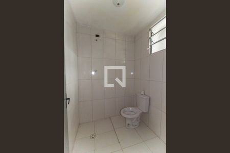 Banheiro de apartamento para alugar com 1 quarto, 35m² em Jardim Europa, Itaquaquecetuba