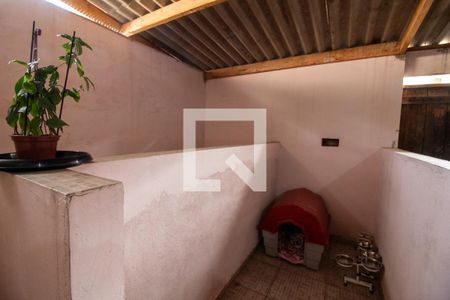 Casa à venda com 119m², 2 quartos e 1 vagaGaragem - Canil