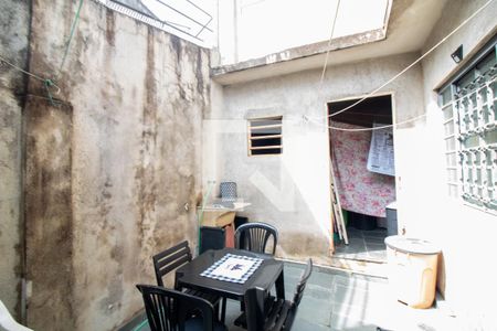 Casa à venda com 119m², 2 quartos e 1 vagaQuintal 