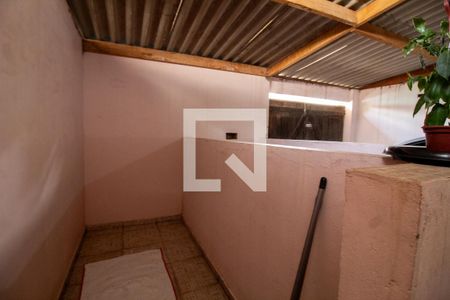 Casa à venda com 119m², 2 quartos e 1 vagaGaragem - Canil