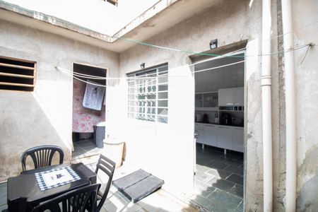 Casa à venda com 119m², 2 quartos e 1 vagaQuintal 