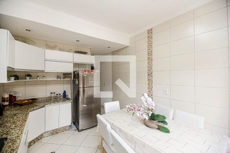 Casa para alugar com 200m², 3 quartos e 2 vagasCozinha