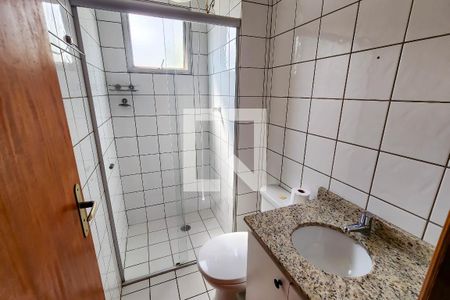 Banheiro de apartamento para alugar com 2 quartos, 47m² em Rio Pequeno, São Paulo