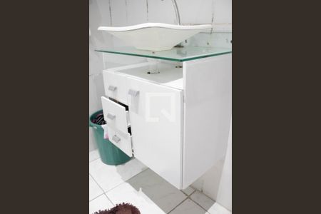 Casa à venda com 125m², 4 quartos e 4 vagasBanheiro 2