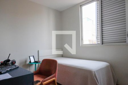 Apartamento à venda com 96m², 3 quartos e 2 vagasQuarto 3
