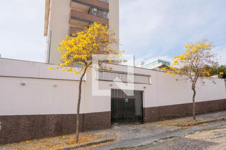 Apartamento à venda com 96m², 3 quartos e 2 vagasFachada