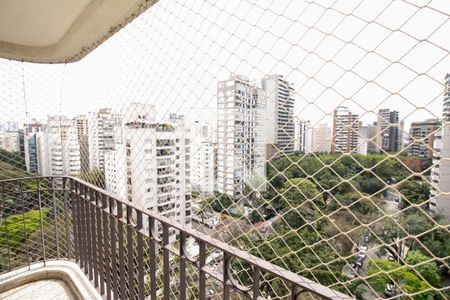 Apartamento à venda com 173m², 3 quartos e 2 vagas Apartamento à venda com 173m², 3 quartos e 2 vagasVaranda Sala