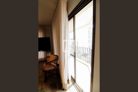 Apartamento à venda com 173m², 3 quartos e 2 vagas Apartamento à venda com 173m², 3 quartos e 2 vagasVaranda Sala