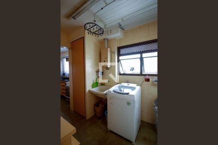 Apartamento à venda com 173m², 3 quartos e 2 vagas Apartamento à venda com 173m², 3 quartos e 2 vagasÁrea de Serviço