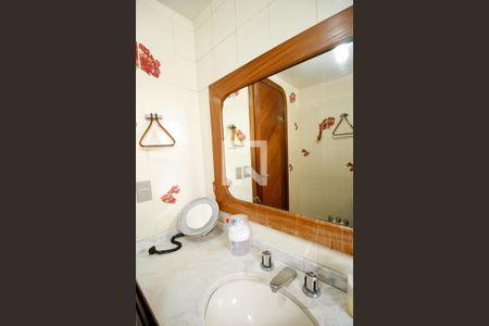 Apartamento à venda com 173m², 3 quartos e 2 vagas Apartamento à venda com 173m², 3 quartos e 2 vagasSuíte quarto 3