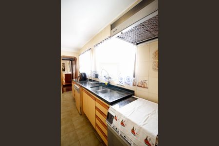 Apartamento à venda com 173m², 3 quartos e 2 vagas Apartamento à venda com 173m², 3 quartos e 2 vagasCozinha