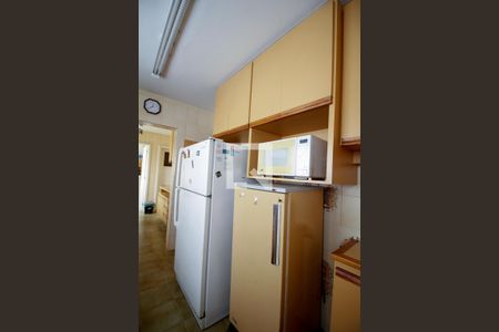 Apartamento à venda com 173m², 3 quartos e 2 vagas Apartamento à venda com 173m², 3 quartos e 2 vagasCozinha