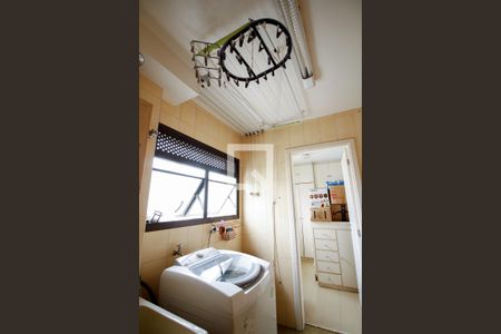 Apartamento à venda com 173m², 3 quartos e 2 vagas Apartamento à venda com 173m², 3 quartos e 2 vagasÁrea de Serviço