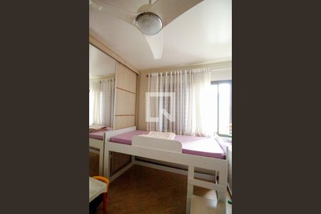 Apartamento à venda com 173m², 3 quartos e 2 vagas Apartamento à venda com 173m², 3 quartos e 2 vagasQuarto 2