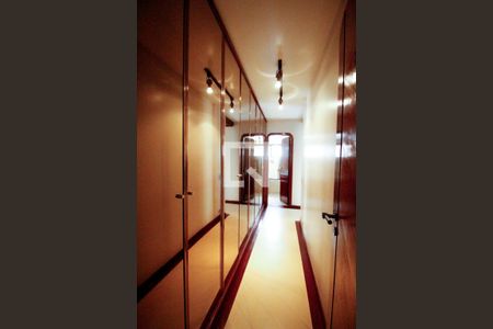 Apartamento à venda com 173m², 3 quartos e 2 vagas Apartamento à venda com 173m², 3 quartos e 2 vagasQuarto 3